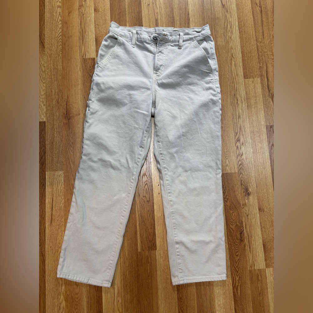 Old Navy Extra Hi Rise Utility
Carpenters Straight Leg Pants Beige
Women’s 8